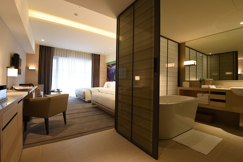 Hotel Cozzi Ximen Тайнан Екстериор снимка