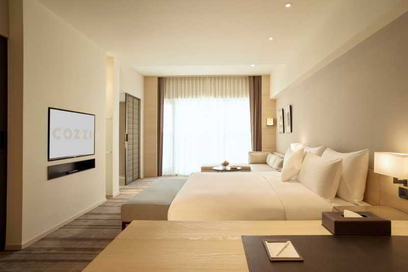 Hotel Cozzi Ximen Тайнан Екстериор снимка