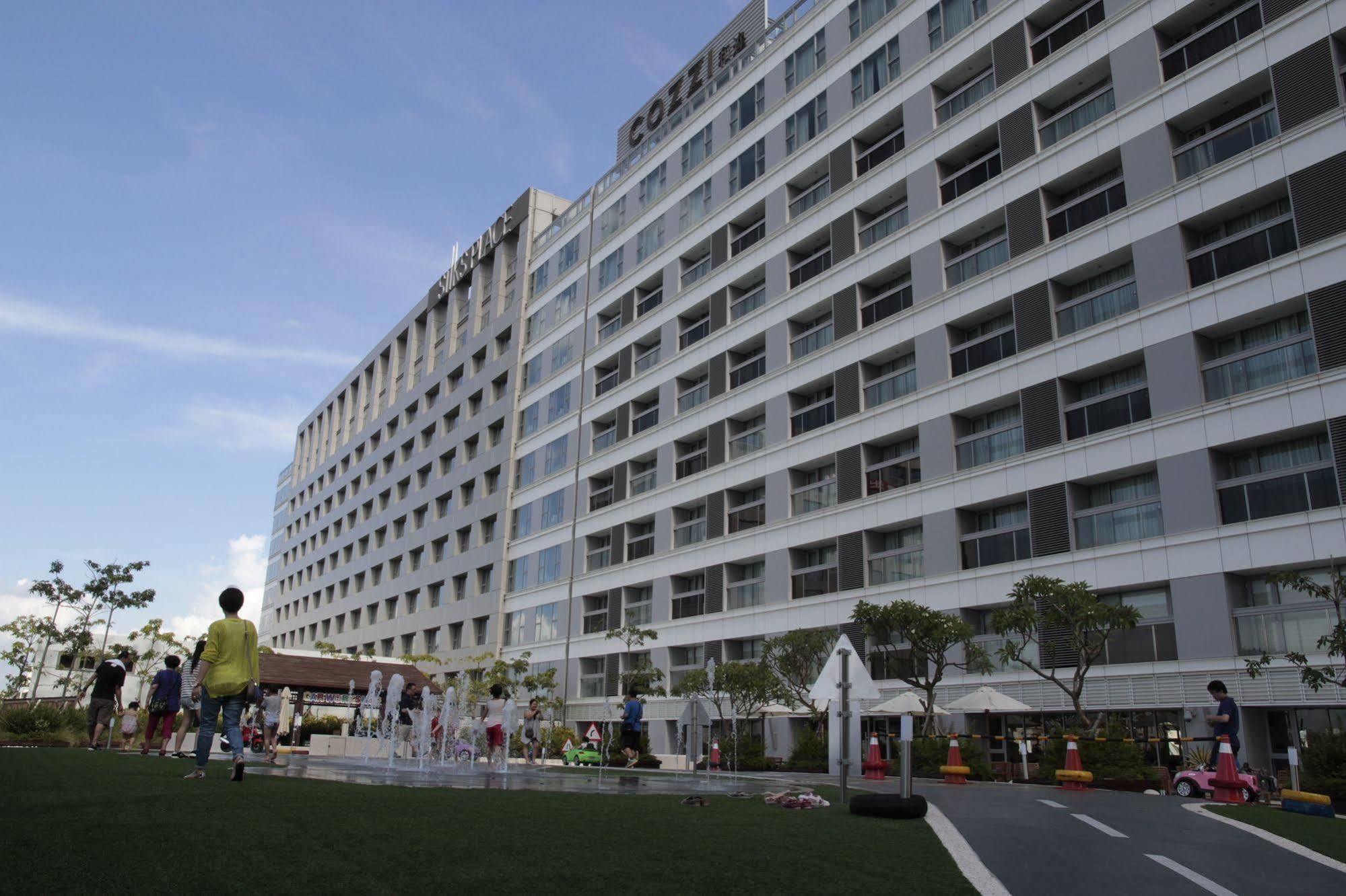 Hotel Cozzi Ximen Тайнан Екстериор снимка